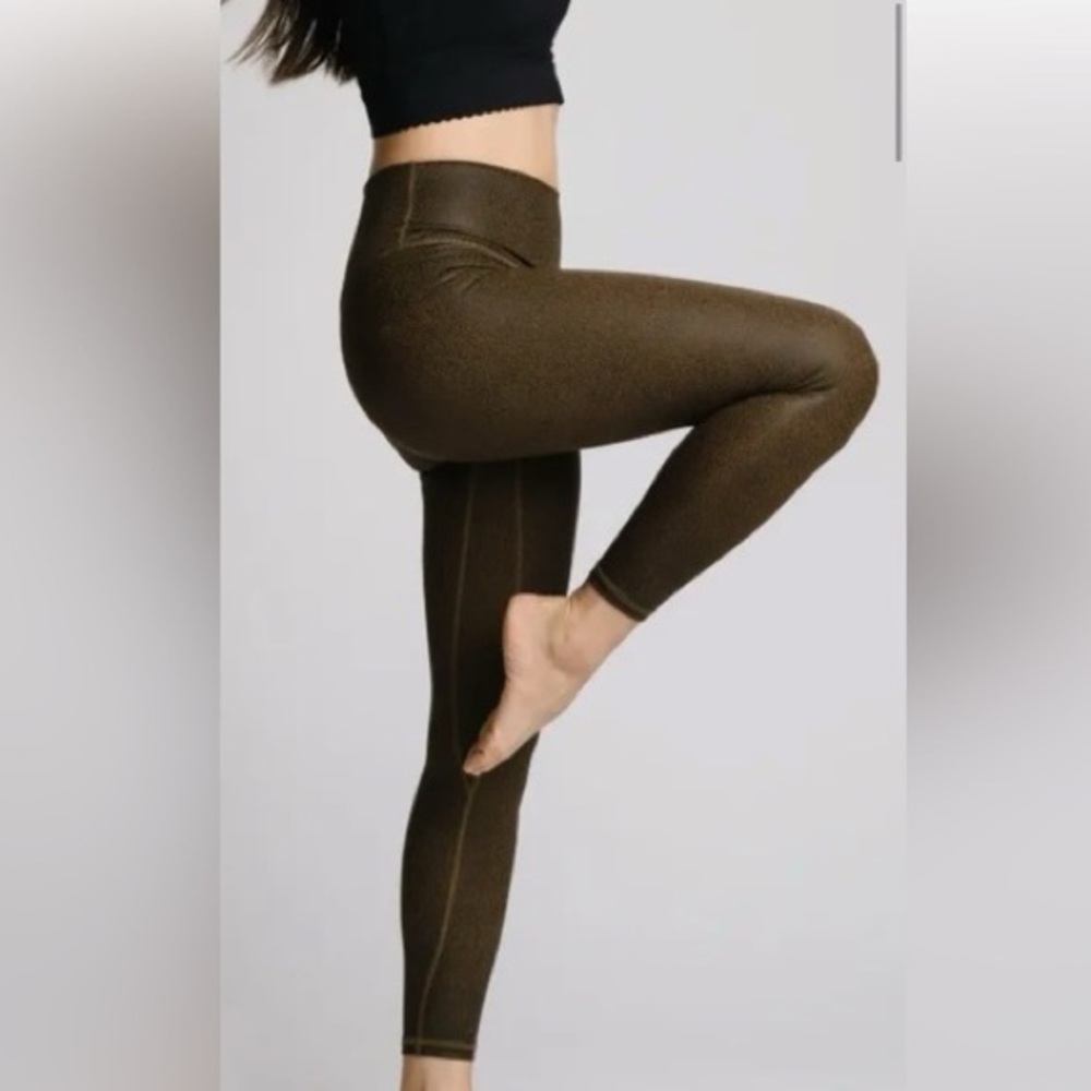Zyia Active Crackled Leather Hi Rise Leggings Brown Size 12‎